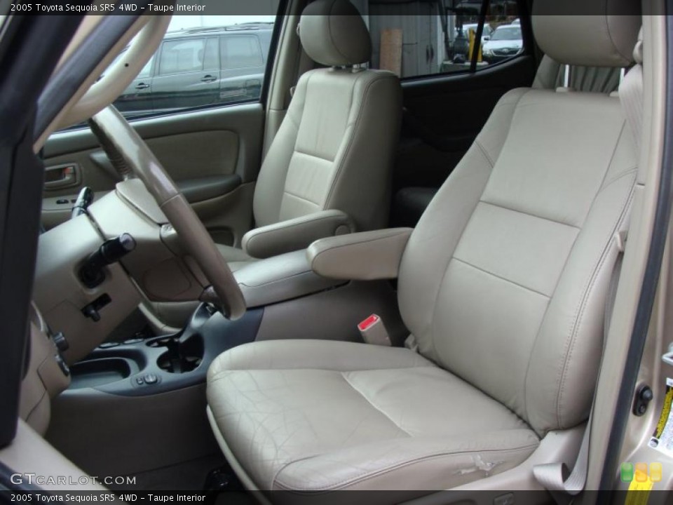 Taupe Interior Photo for the 2005 Toyota Sequoia SR5 4WD #38450380