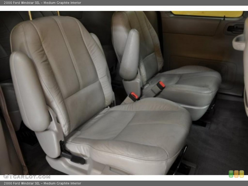 Medium Graphite Interior Photo for the 2000 Ford Windstar SEL #38451564