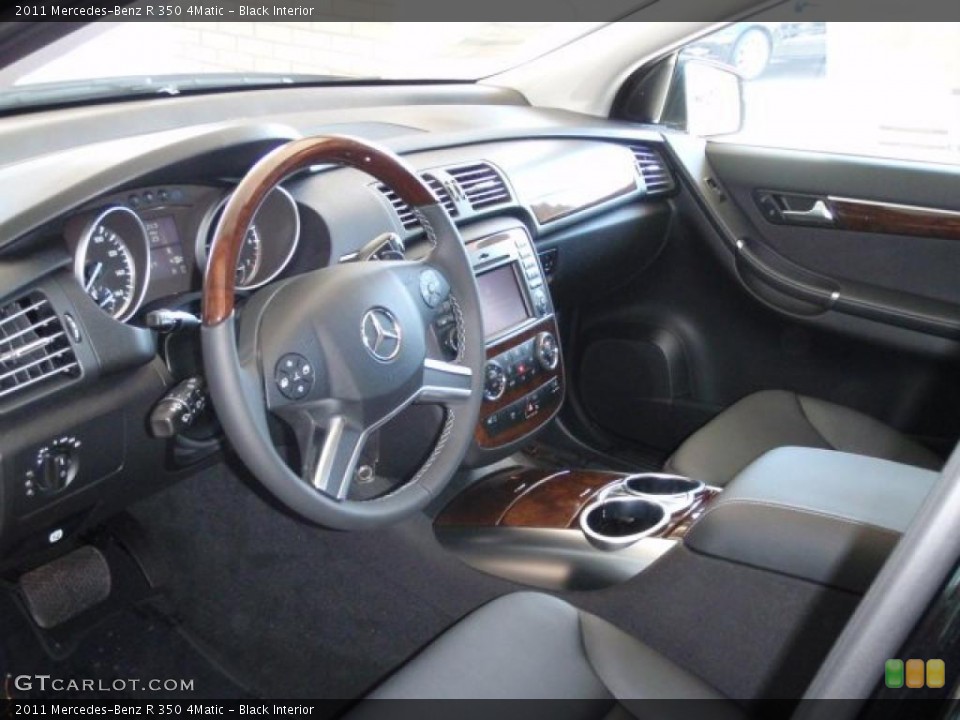 Black Interior Prime Interior for the 2011 Mercedes-Benz R 350 4Matic #38454753