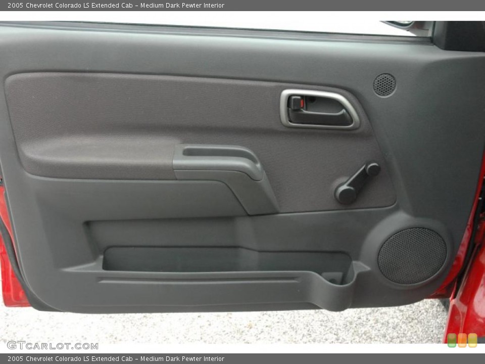 Medium Dark Pewter Interior Door Panel for the 2005 Chevrolet Colorado LS Extended Cab #38460905