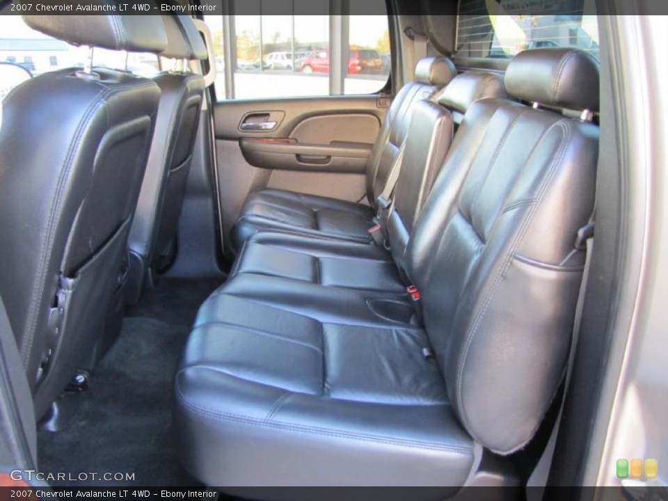 Ebony Interior Photo for the 2007 Chevrolet Avalanche LT 4WD #38460933