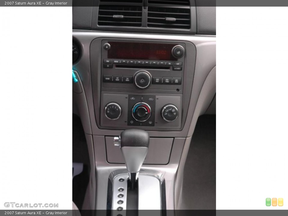 Gray Interior Controls for the 2007 Saturn Aura XE #38461361