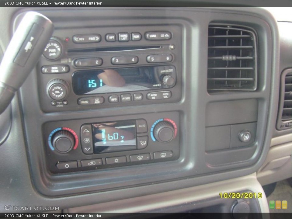 Pewter/Dark Pewter Interior Controls for the 2003 GMC Yukon XL SLE #38463541