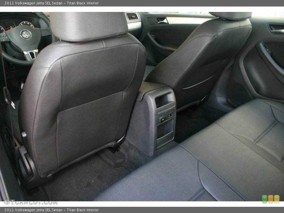 Titan Black Interior Photo for the 2011 Volkswagen Jetta SEL Sedan #38465781
