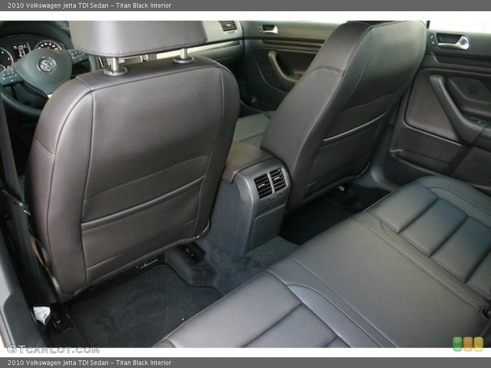 Titan Black Interior Photo for the 2010 Volkswagen Jetta TDI Sedan #38466953