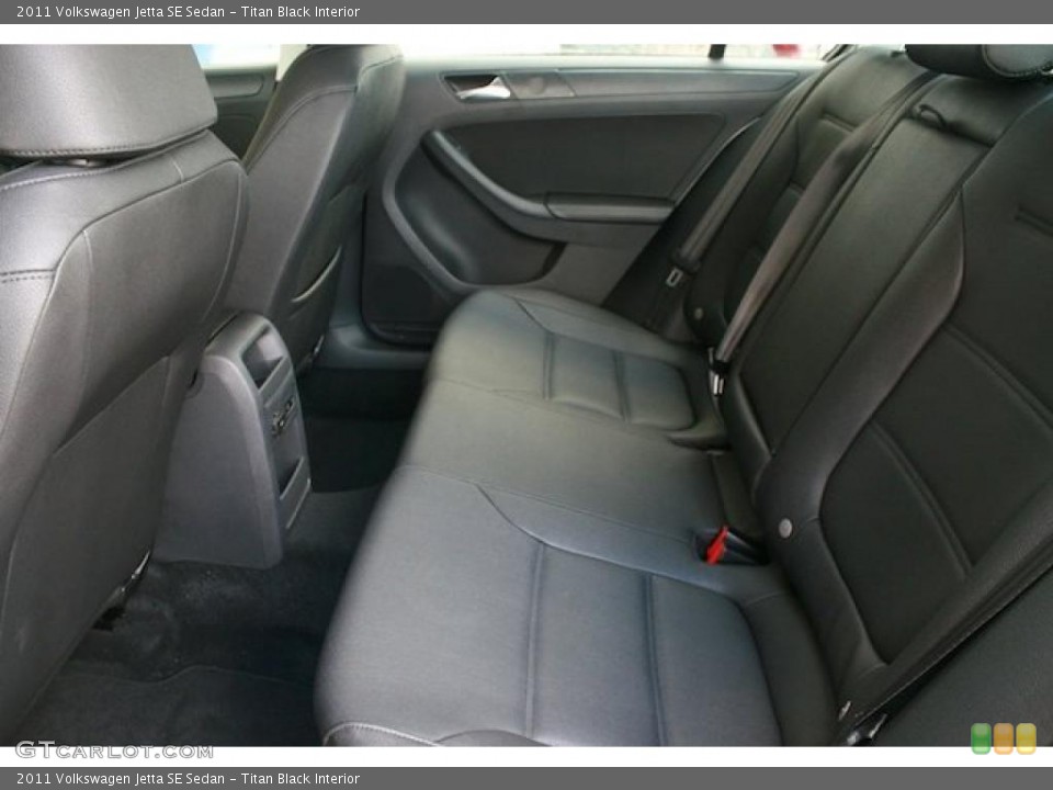 Titan Black Interior Photo for the 2011 Volkswagen Jetta SE Sedan #38467413