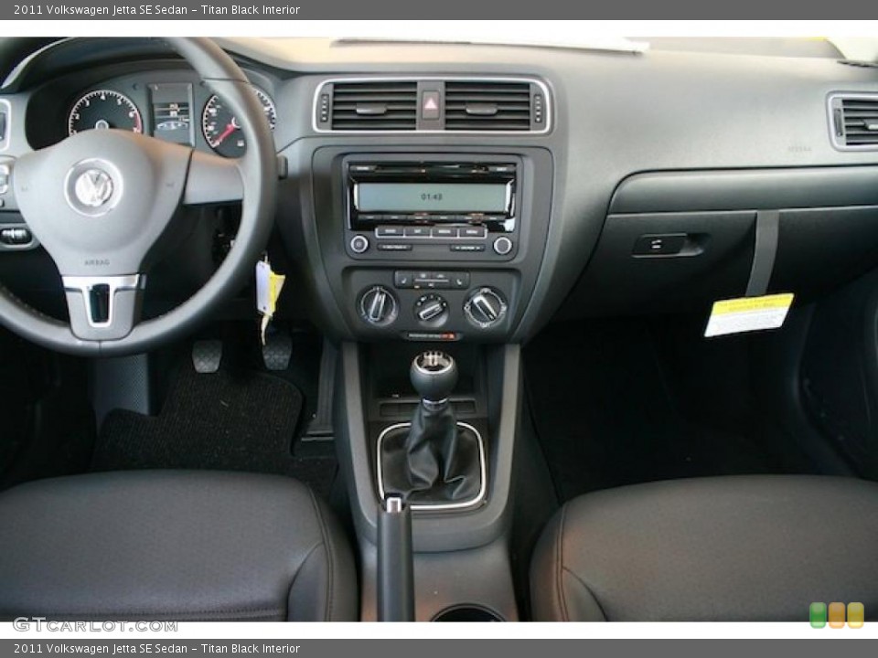 Titan Black Interior Dashboard for the 2011 Volkswagen Jetta SE Sedan #38467433