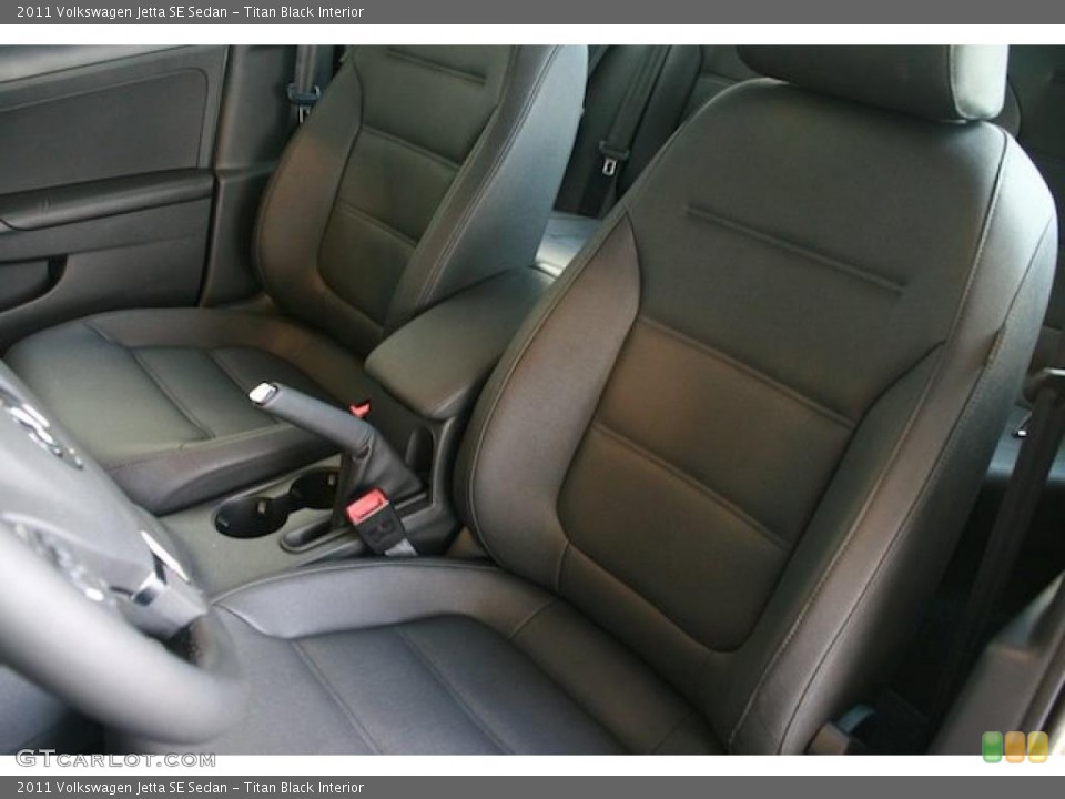 Titan Black Interior Photo for the 2011 Volkswagen Jetta SE Sedan #38467561