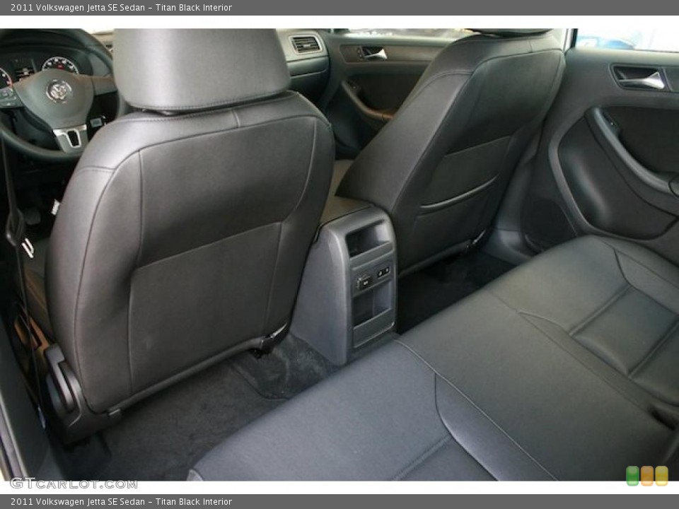 Titan Black Interior Photo for the 2011 Volkswagen Jetta SE Sedan #38467573