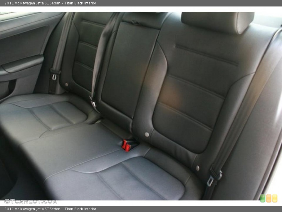 Titan Black Interior Photo for the 2011 Volkswagen Jetta SE Sedan #38467593