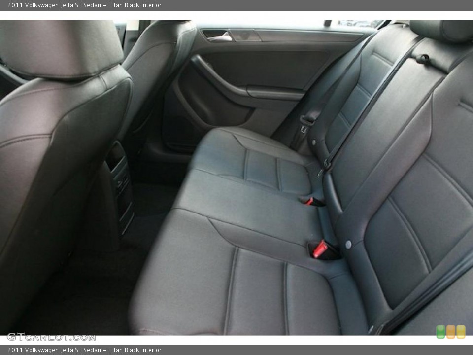 Titan Black Interior Photo for the 2011 Volkswagen Jetta SE Sedan #38468113