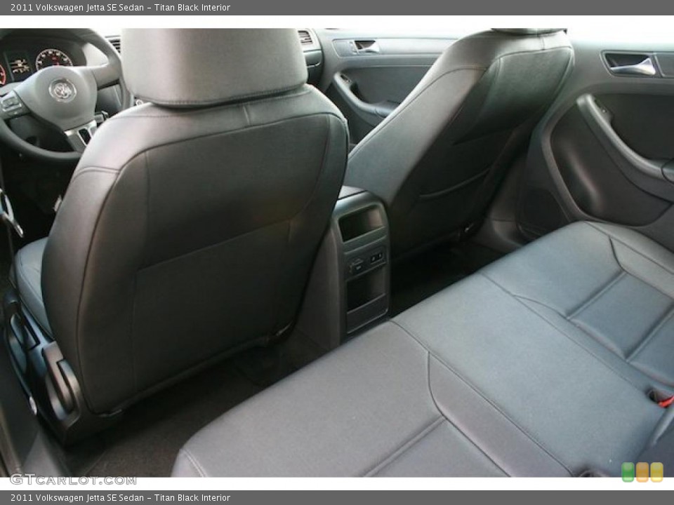Titan Black Interior Photo for the 2011 Volkswagen Jetta SE Sedan #38468221