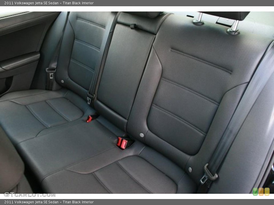 Titan Black Interior Photo for the 2011 Volkswagen Jetta SE Sedan #38468237