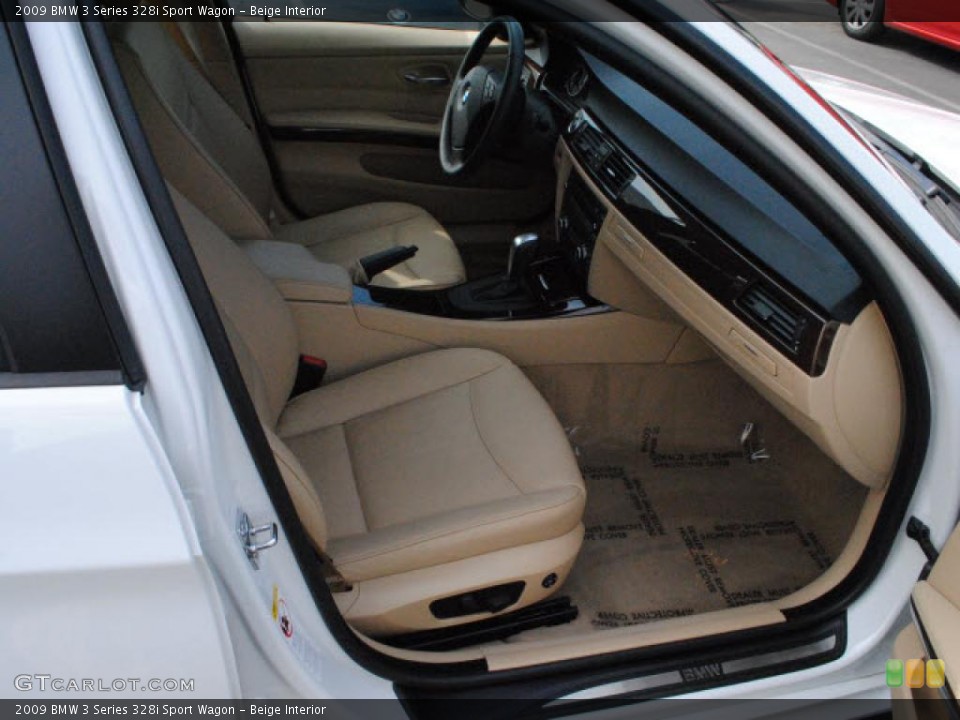 Beige Interior Photo for the 2009 BMW 3 Series 328i Sport Wagon #38469265