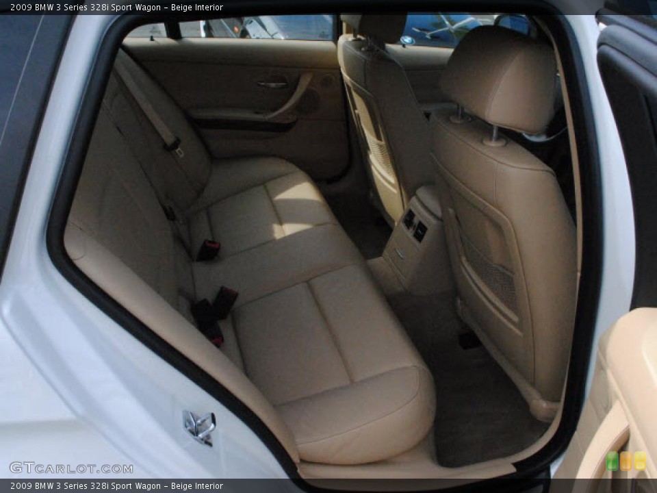Beige Interior Photo for the 2009 BMW 3 Series 328i Sport Wagon #38469289