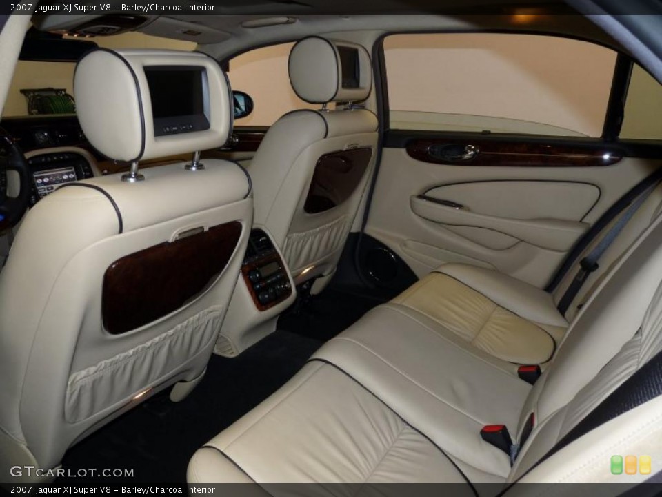 Barley/Charcoal Interior Photo for the 2007 Jaguar XJ Super V8 #38470517