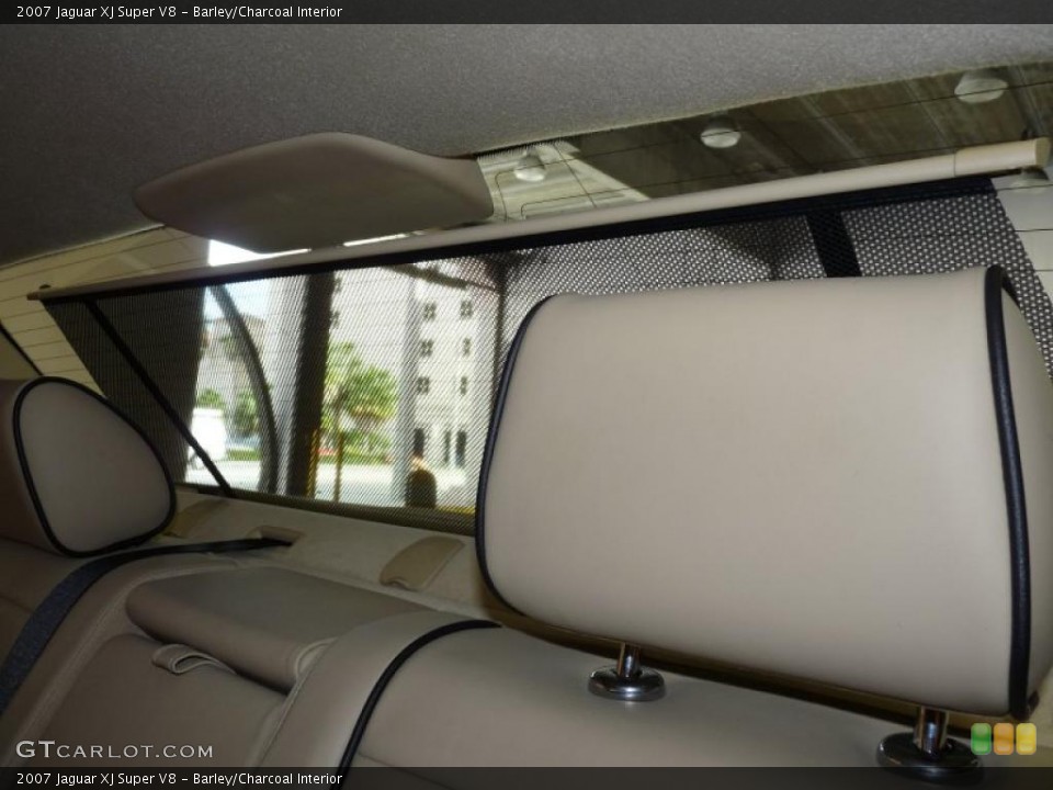 Barley/Charcoal Interior Photo for the 2007 Jaguar XJ Super V8 #38470553