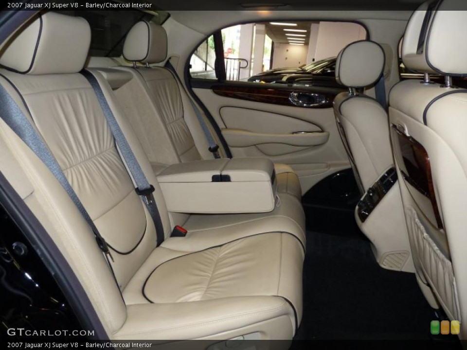 Barley/Charcoal Interior Photo for the 2007 Jaguar XJ Super V8 #38470605