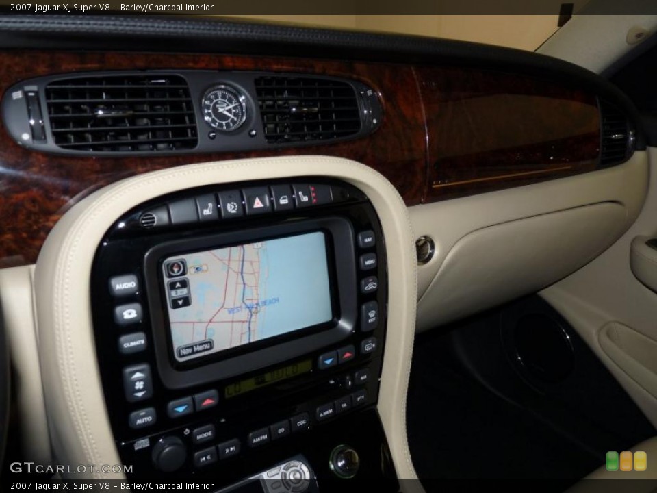 Barley/Charcoal Interior Controls for the 2007 Jaguar XJ Super V8 #38470697
