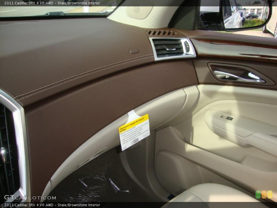 Shale/Brownstone Interior Photo for the 2011 Cadillac SRX 4 V6 AWD #38472125