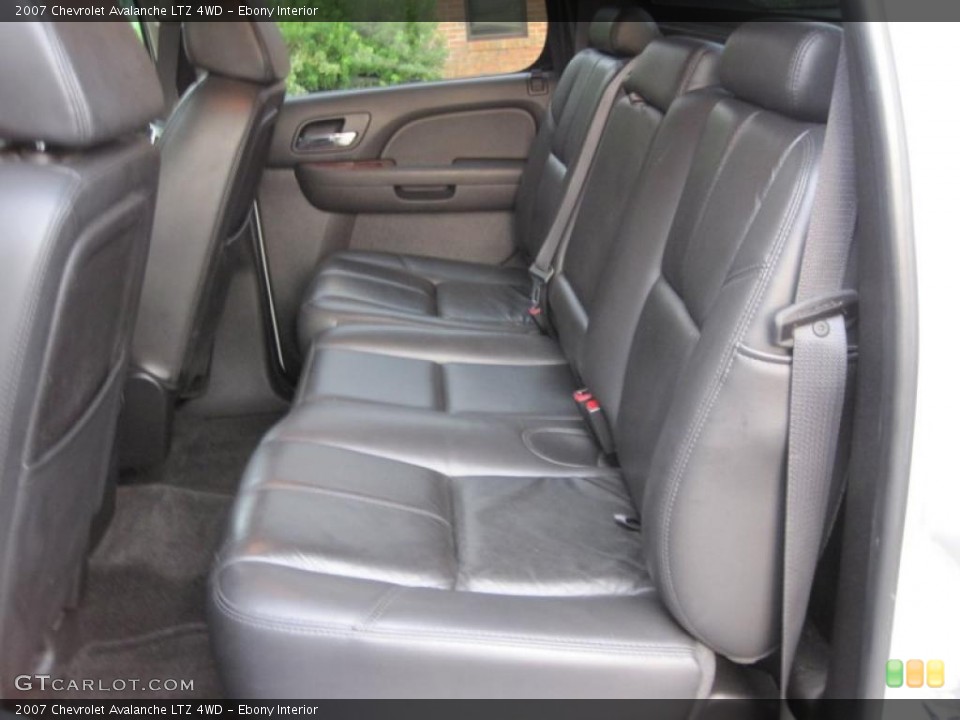 Ebony Interior Photo for the 2007 Chevrolet Avalanche LTZ 4WD #38473863