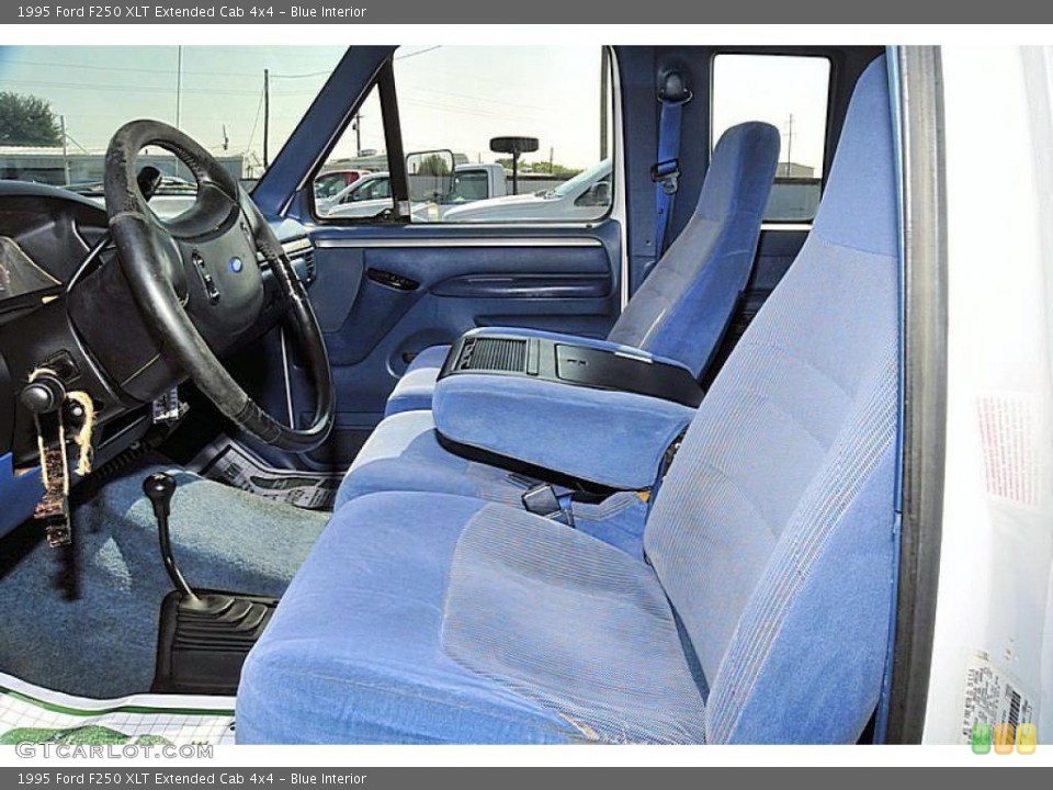 Blue Interior Photo for the 1995 Ford F250 XLT Extended Cab 4x4 #38485039