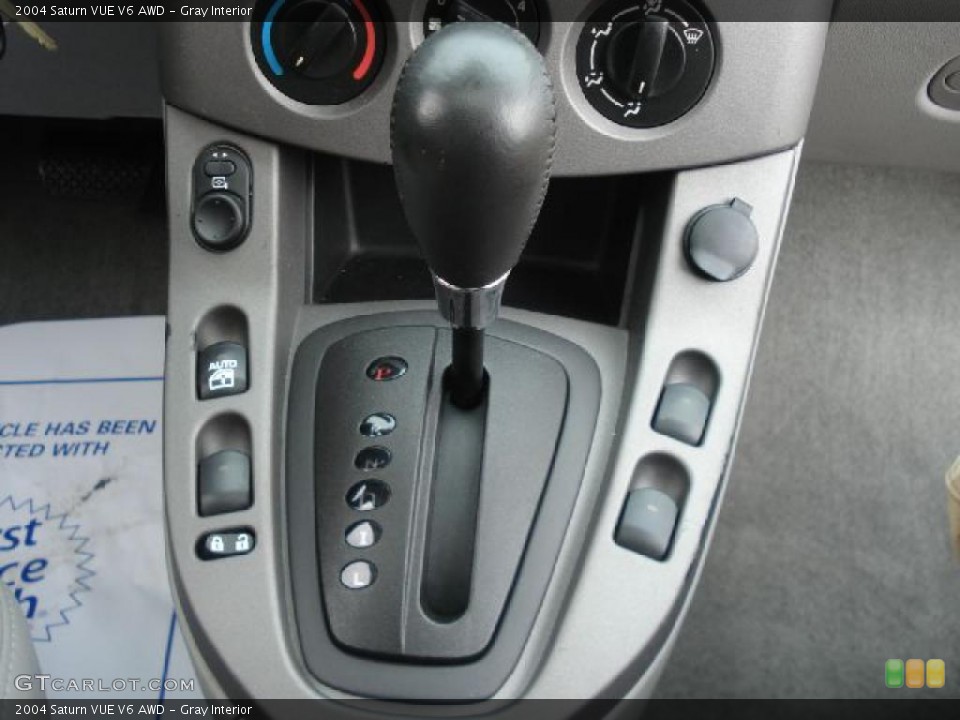 Gray Interior Transmission for the 2004 Saturn VUE V6 AWD #38486867