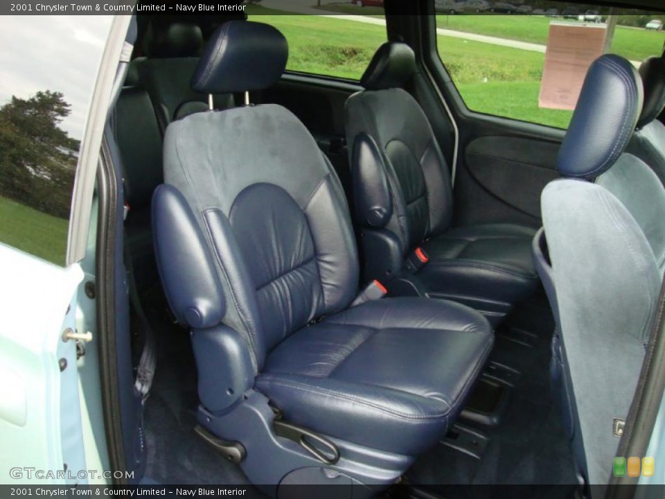 Navy Blue Interior Photo for the 2001 Chrysler Town & Country Limited #38491707