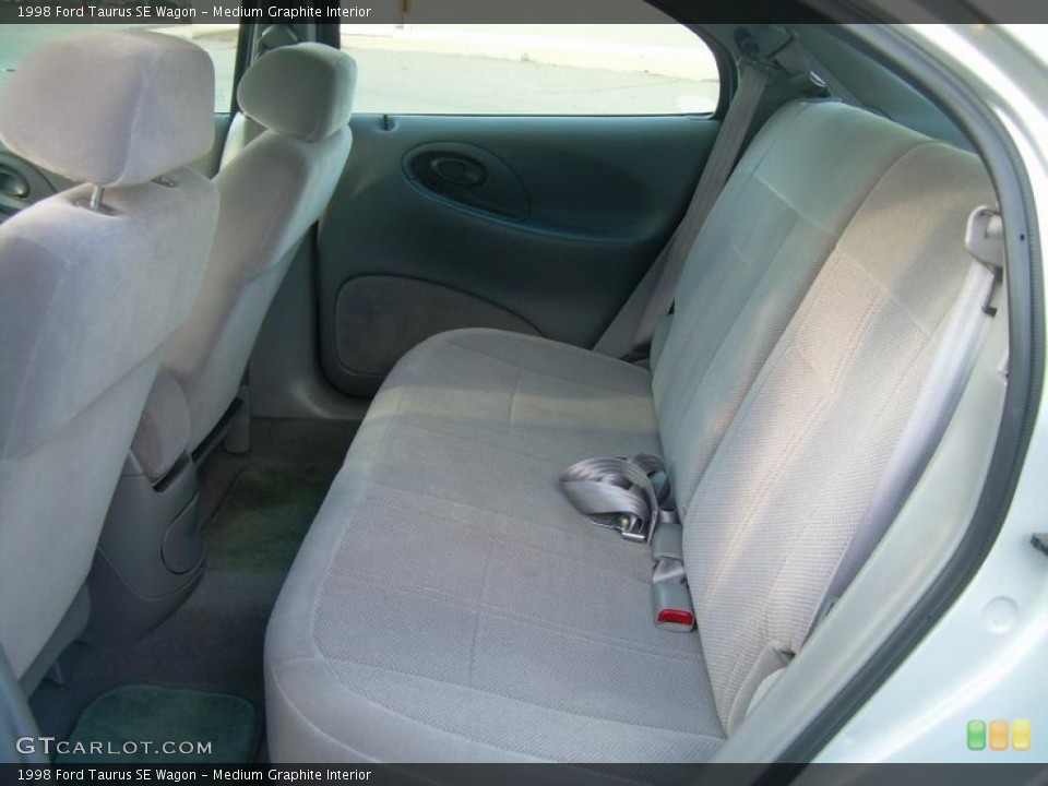 Medium Graphite Interior Photo for the 1998 Ford Taurus SE Wagon #38492003