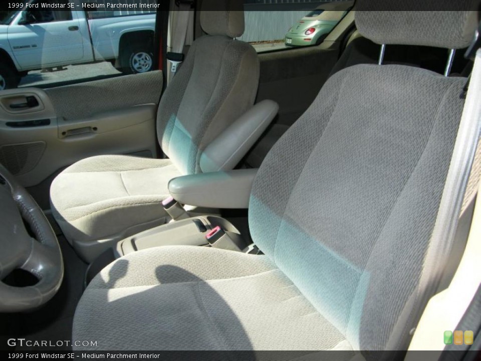 Medium Parchment Interior Photo for the 1999 Ford Windstar SE #38495459
