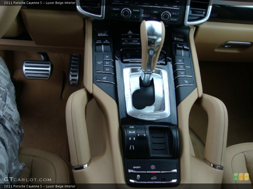 Luxor Beige Interior Transmission for the 2011 Porsche Cayenne S #38495811