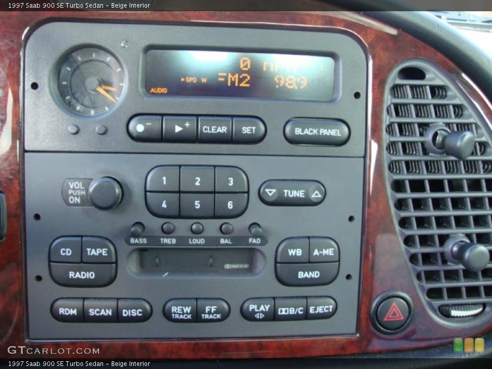 Beige Interior Controls for the 1997 Saab 900 SE Turbo Sedan #38496975