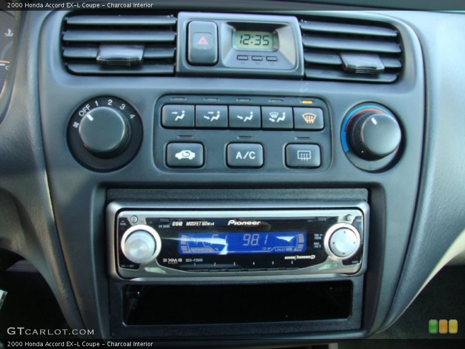 Charcoal Interior Controls for the 2000 Honda Accord EX-L Coupe #38500043