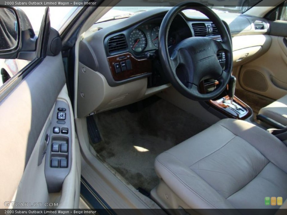 Beige Interior Photo for the 2000 Subaru Outback Limited Wagon #38500376