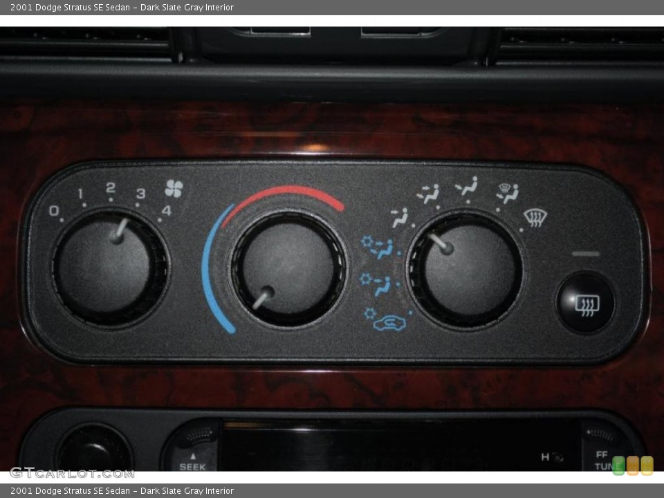 Dark Slate Gray Interior Controls for the 2001 Dodge Stratus SE Sedan #38504695