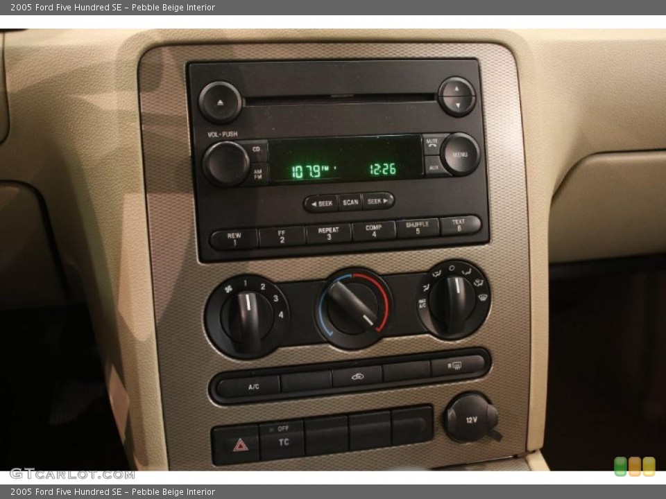 Pebble Beige Interior Controls for the 2005 Ford Five Hundred SE #38507683