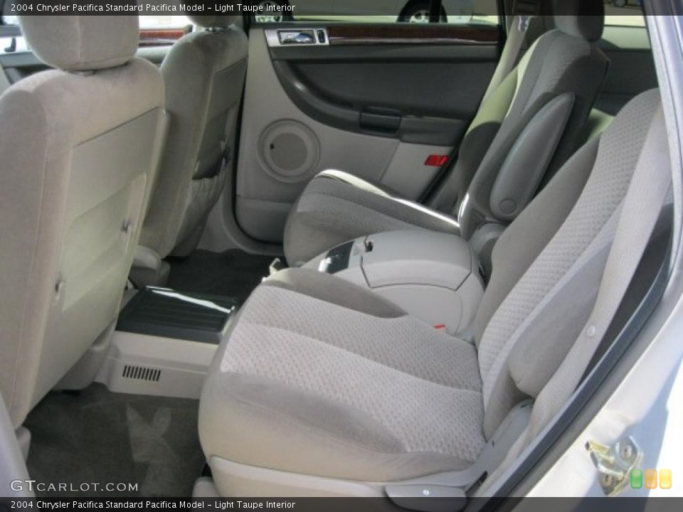 Light Taupe Interior Photo for the 2004 Chrysler Pacifica  #38508307