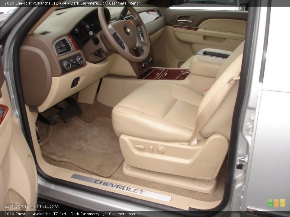 Dark Cashmere/Light Cashmere Interior Photo for the 2010 Chevrolet Avalanche LTZ 4x4 #38508883