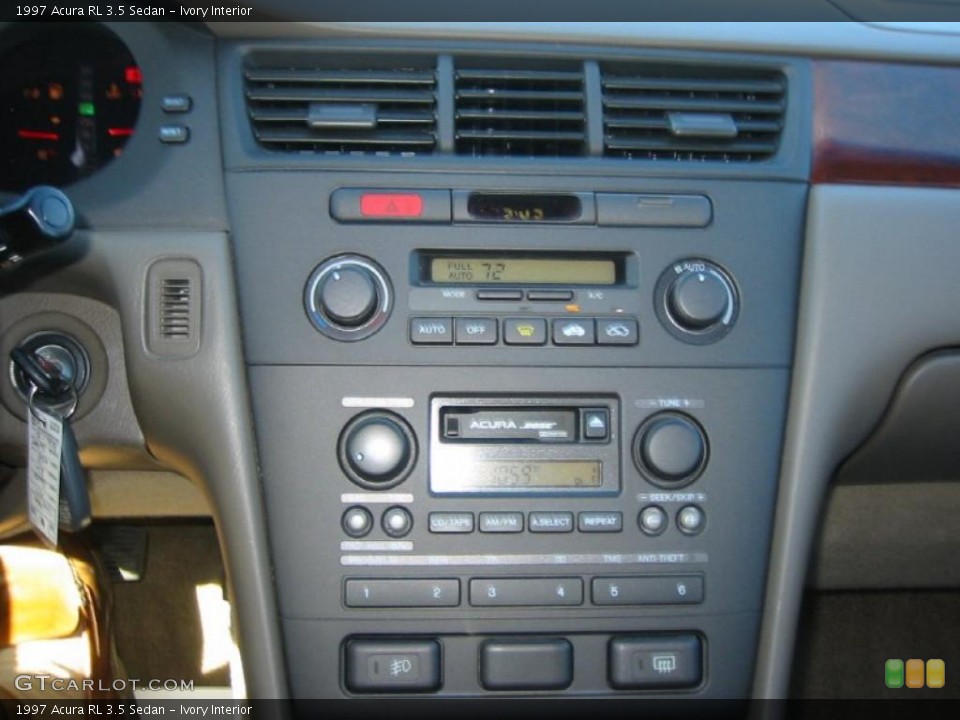 Ivory Interior Controls for the 1997 Acura RL 3.5 Sedan #38512907