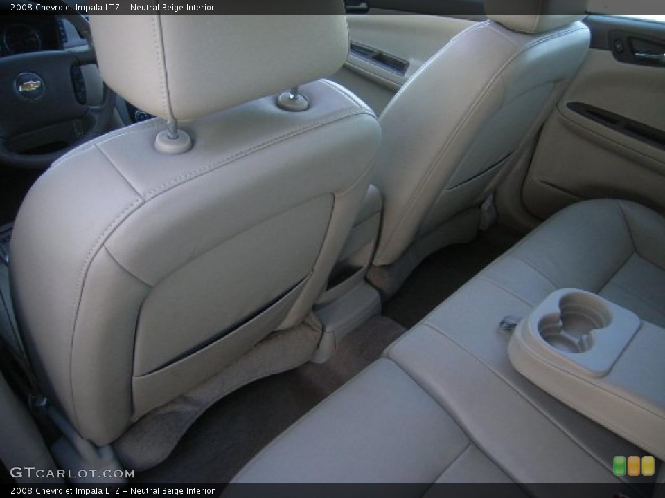 Neutral Beige Interior Photo for the 2008 Chevrolet Impala LTZ #38519027