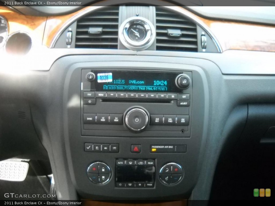 Ebony/Ebony Interior Controls for the 2011 Buick Enclave CX #38528155
