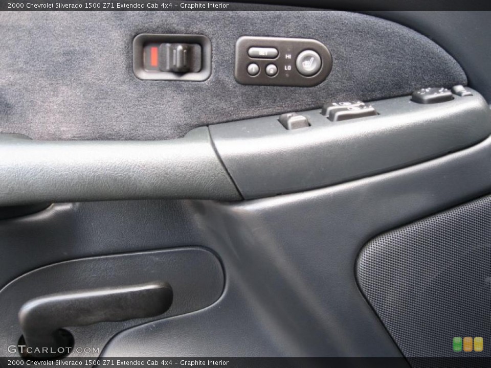 Graphite Interior Controls for the 2000 Chevrolet Silverado 1500 Z71 Extended Cab 4x4 #38528947