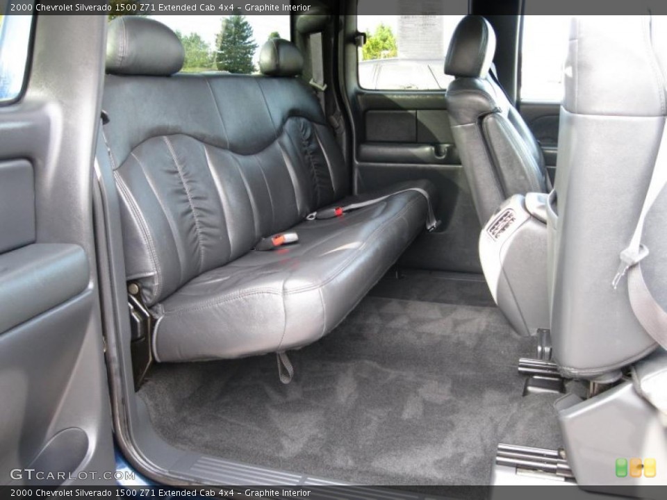 Graphite Interior Photo for the 2000 Chevrolet Silverado 1500 Z71 Extended Cab 4x4 #38529055