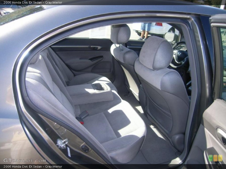 Gray Interior Photo for the 2006 Honda Civic EX Sedan #38536831