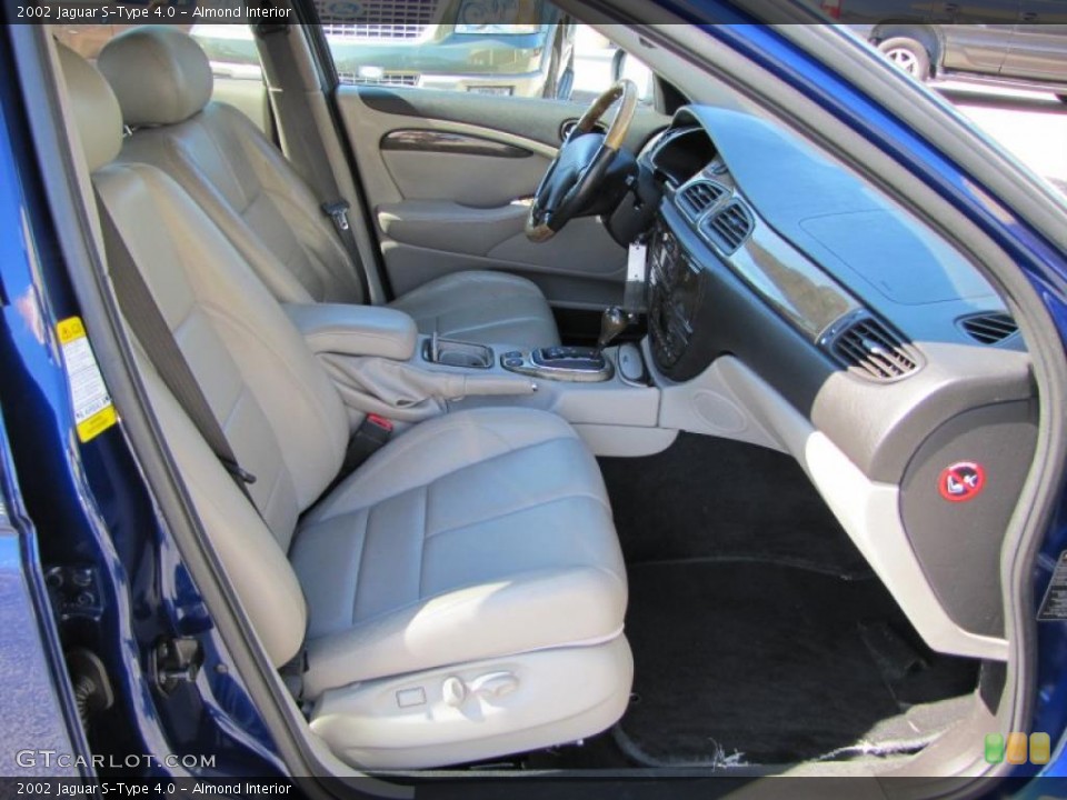 Almond Interior Photo for the 2002 Jaguar S-Type 4.0 #38541299