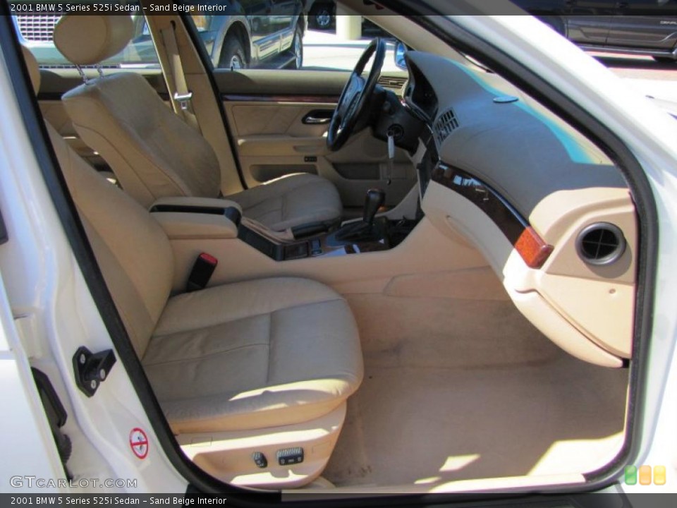 Sand Beige Interior Photo for the 2001 BMW 5 Series 525i Sedan #38541491