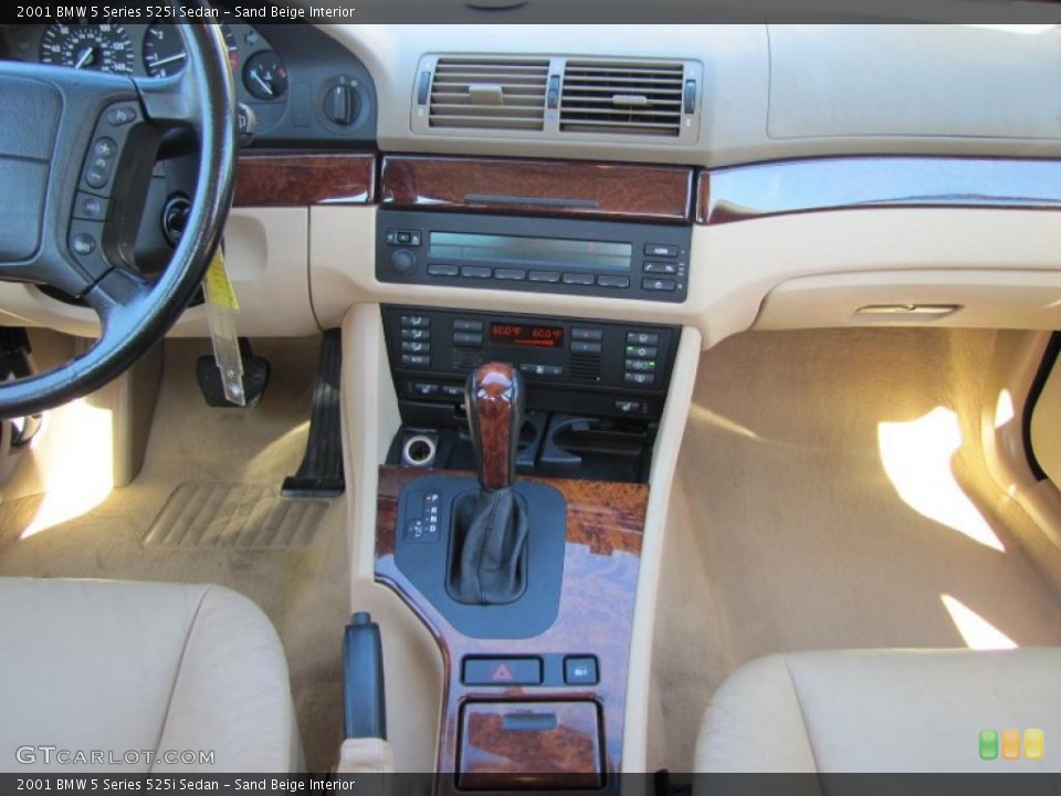 Sand Beige Interior Dashboard for the 2001 BMW 5 Series 525i Sedan #38541503