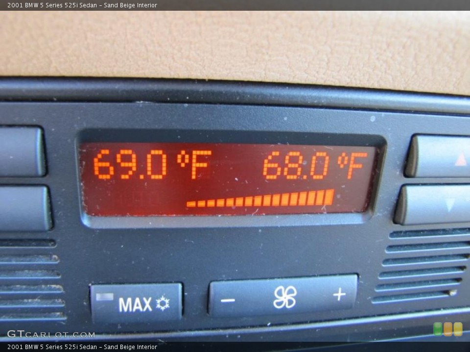 Sand Beige Interior Controls for the 2001 BMW 5 Series 525i Sedan #38541551