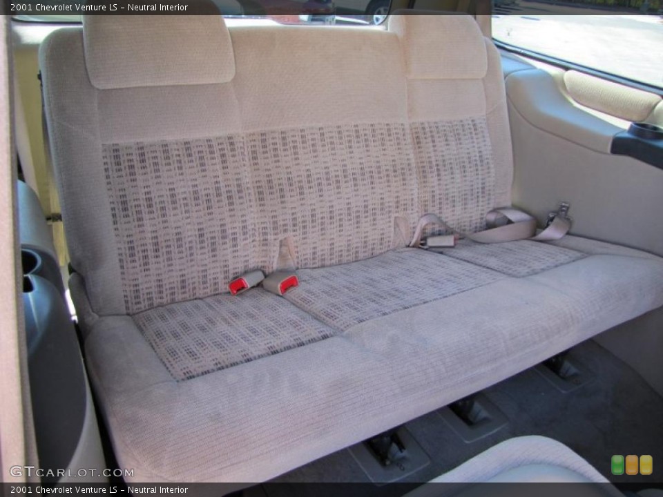Neutral Interior Photo for the 2001 Chevrolet Venture LS #38543087