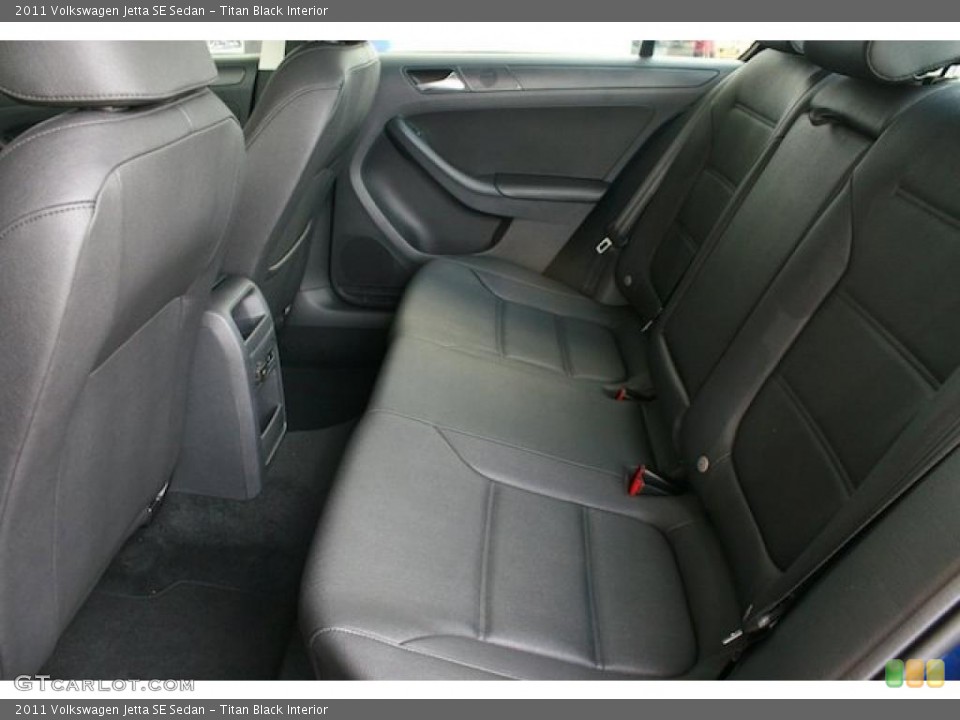Titan Black Interior Photo for the 2011 Volkswagen Jetta SE Sedan #38543351
